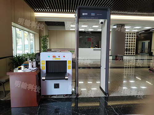 測(cè)溫安檢門(mén)