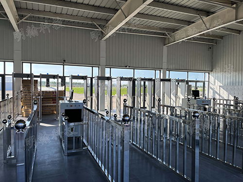 機(jī)場(chǎng)安檢門